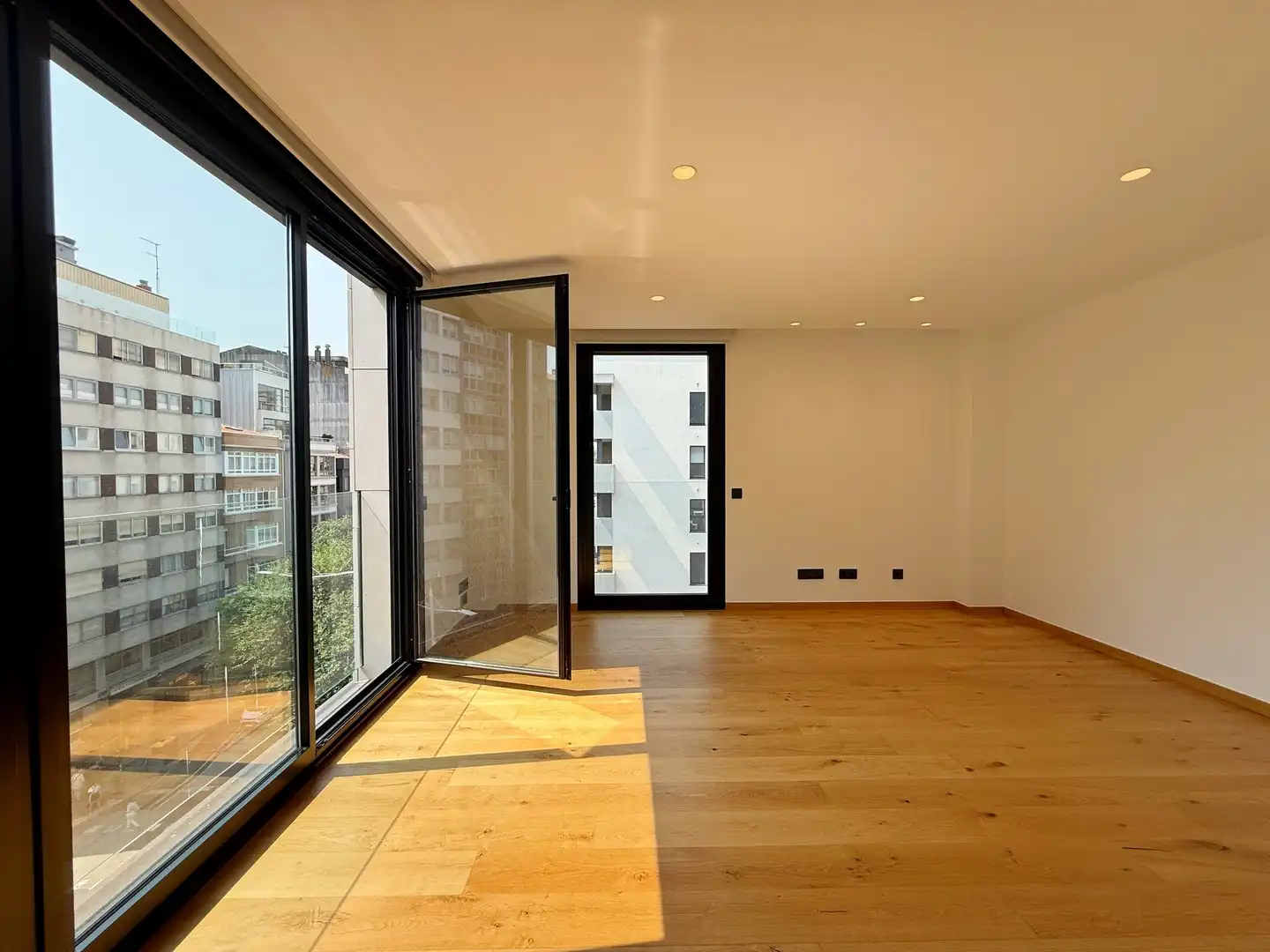 Wohnzimmer von Wohnung zur Miete in A Coruña Capital  mit Heizung