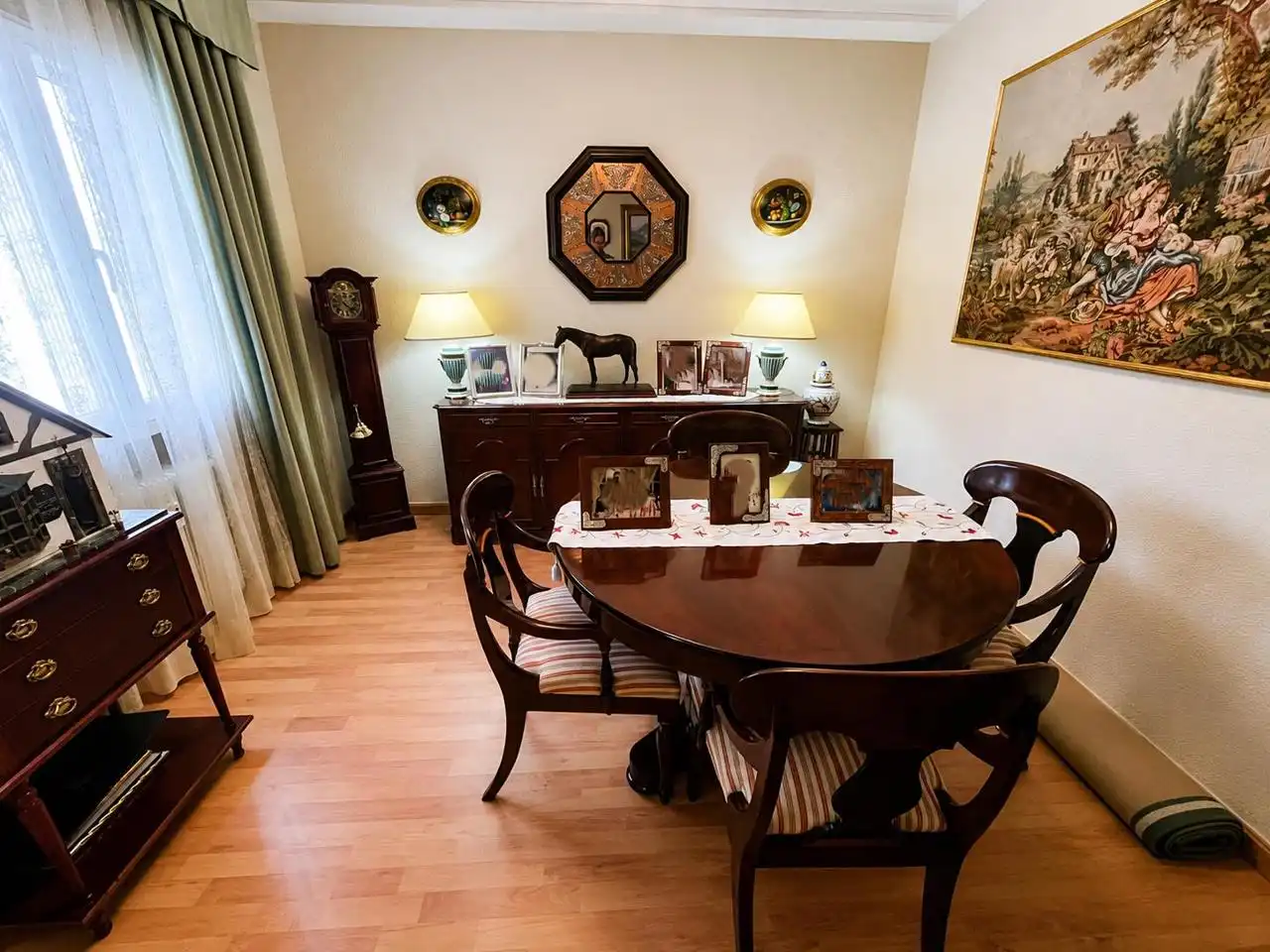 Comedor de Piso en venta en Madrid con Calefacción, Jardín privado y Parquet