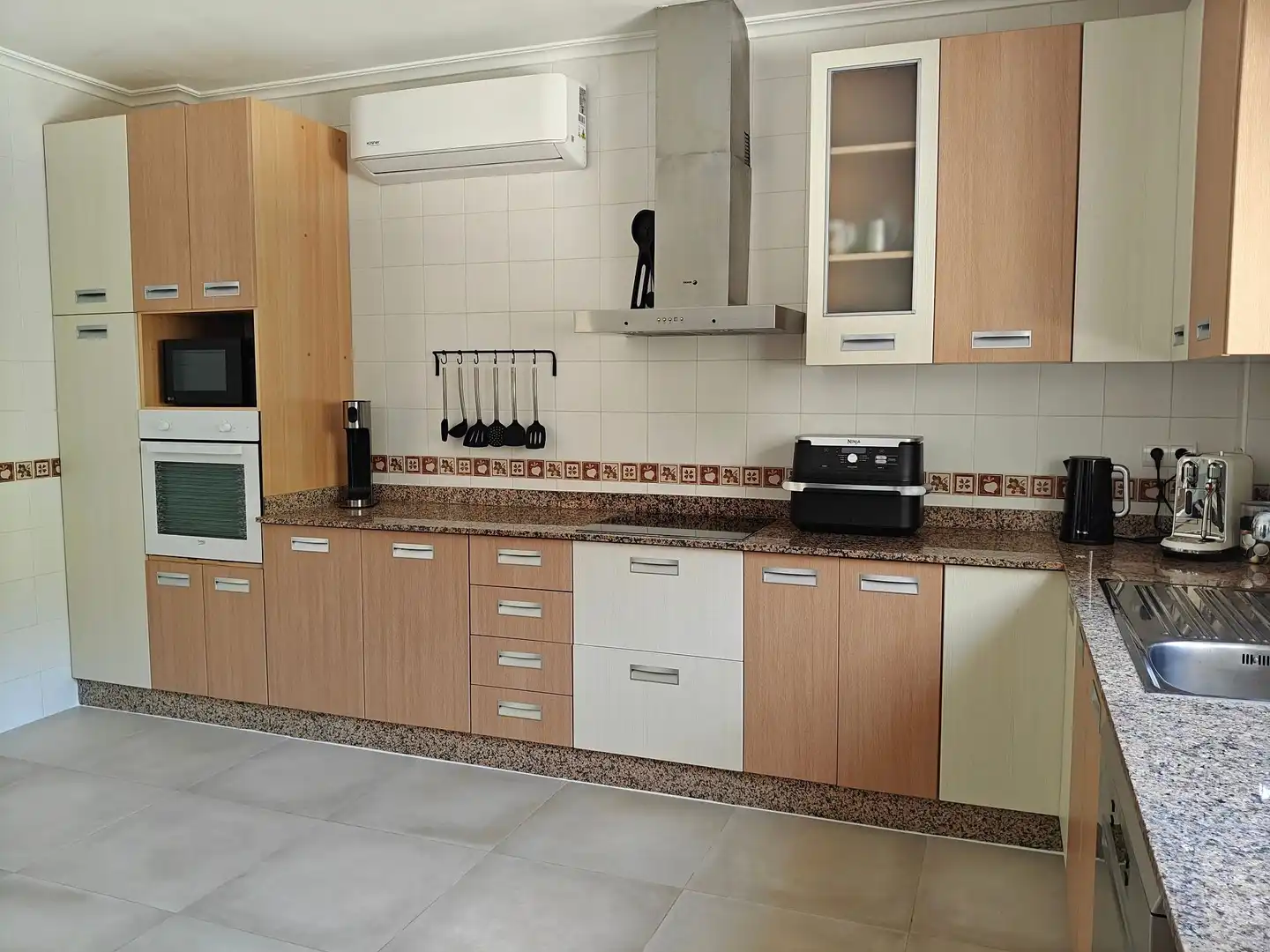 Cuina de Casa o xalet en venda en Petrer amb Terrassa