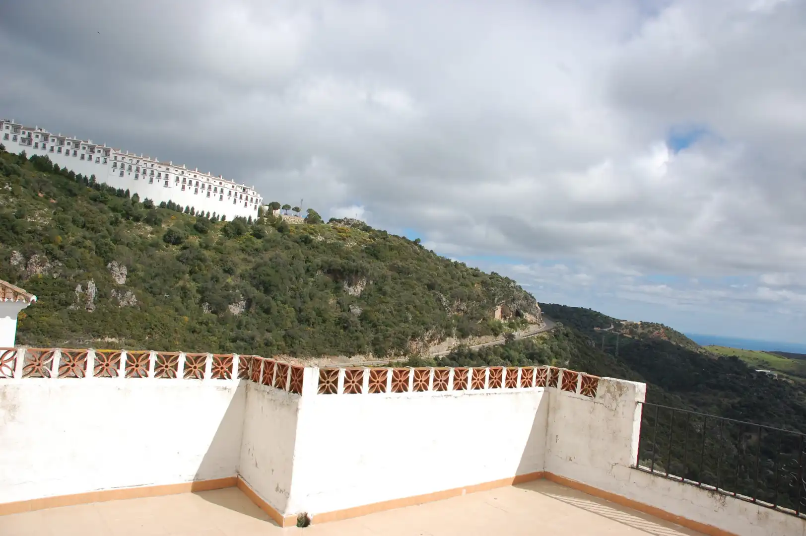Houses for sale in Casares pueblo
