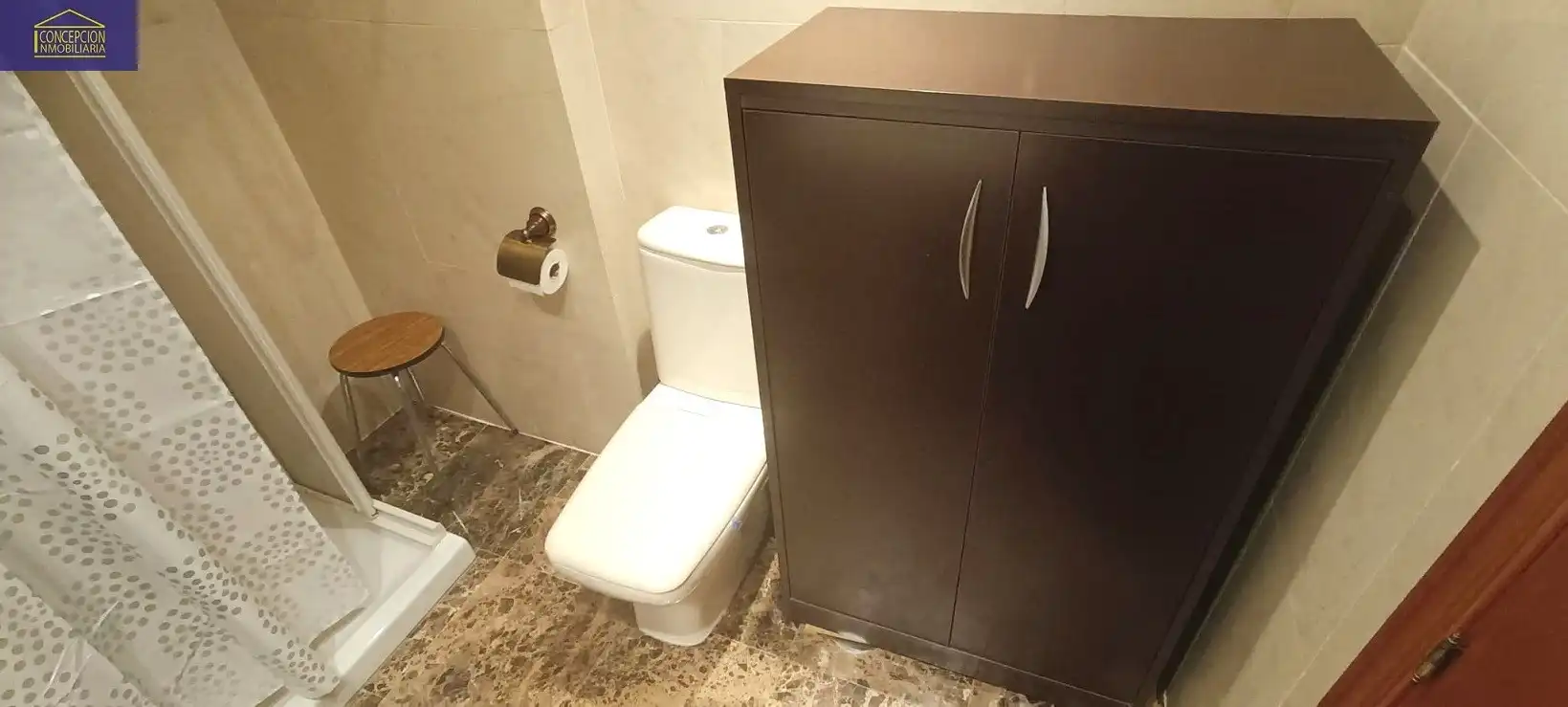 Baño de Piso de alquiler en Córdoba con Aire acondicionado, Calefacción y Amueblado
