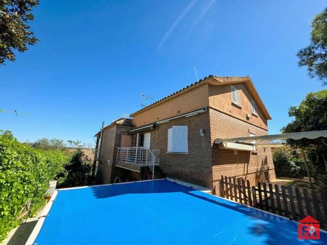 Casa-chalet en Venta en Albinyana