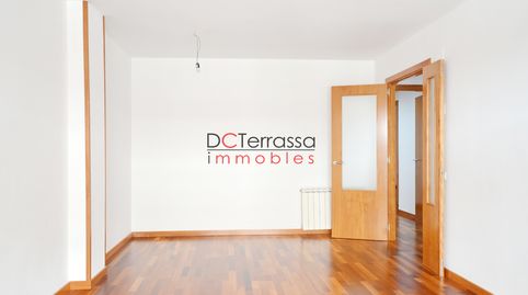 Foto 5 de Piso en venta en Vallparadís - Antic Poble de Sant Pere, Terrassa