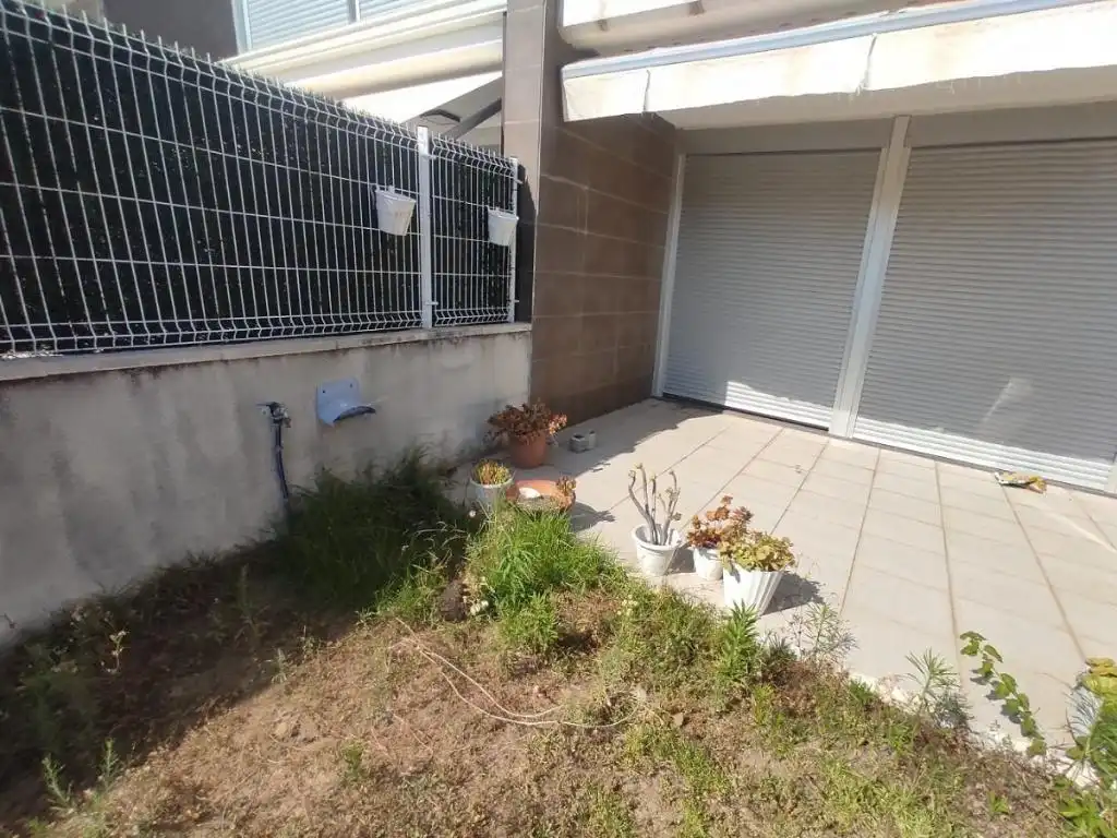 Aparcament de Casa adosada en venda en Cambrils amb Terrassa i Piscina comunitària