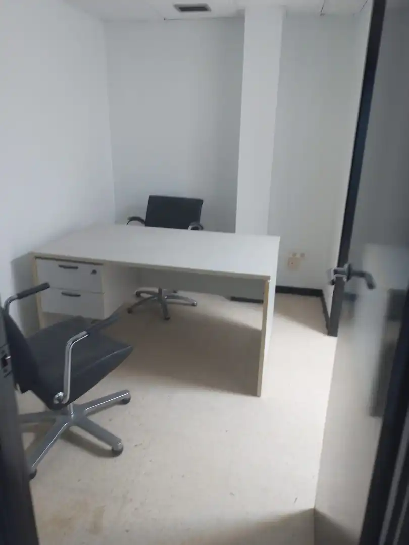 Oficina de alquiler en Elche / Elx