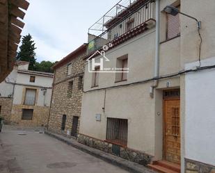 Vista exterior de Casa o xalet en venda en Alcocer amb Terrassa