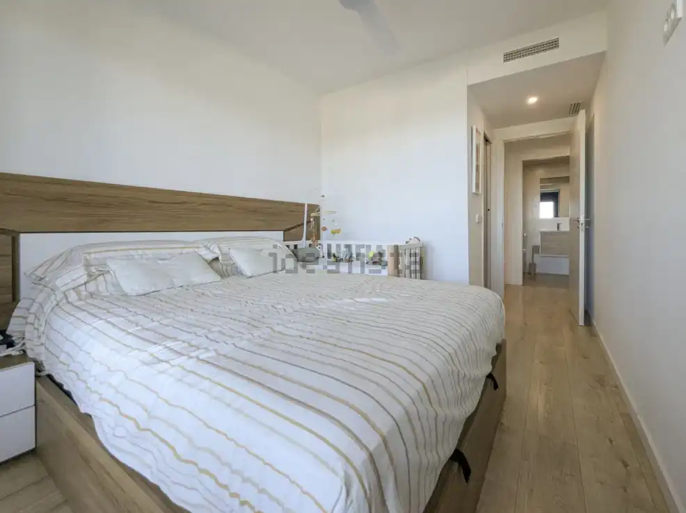 Habitación de Piso en venta en Valencia con Balcón