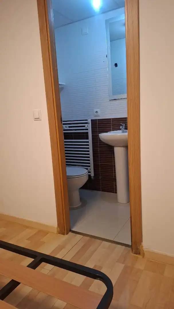 Badezimmer von Wohnung zur Miete in Zaragoza mit Heizung, Möbliert und Ofen