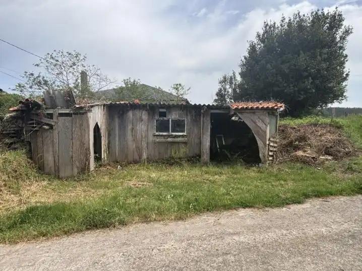 Vista exterior de Finca rústica en venda en Mañón amb Jardí privat i Traster