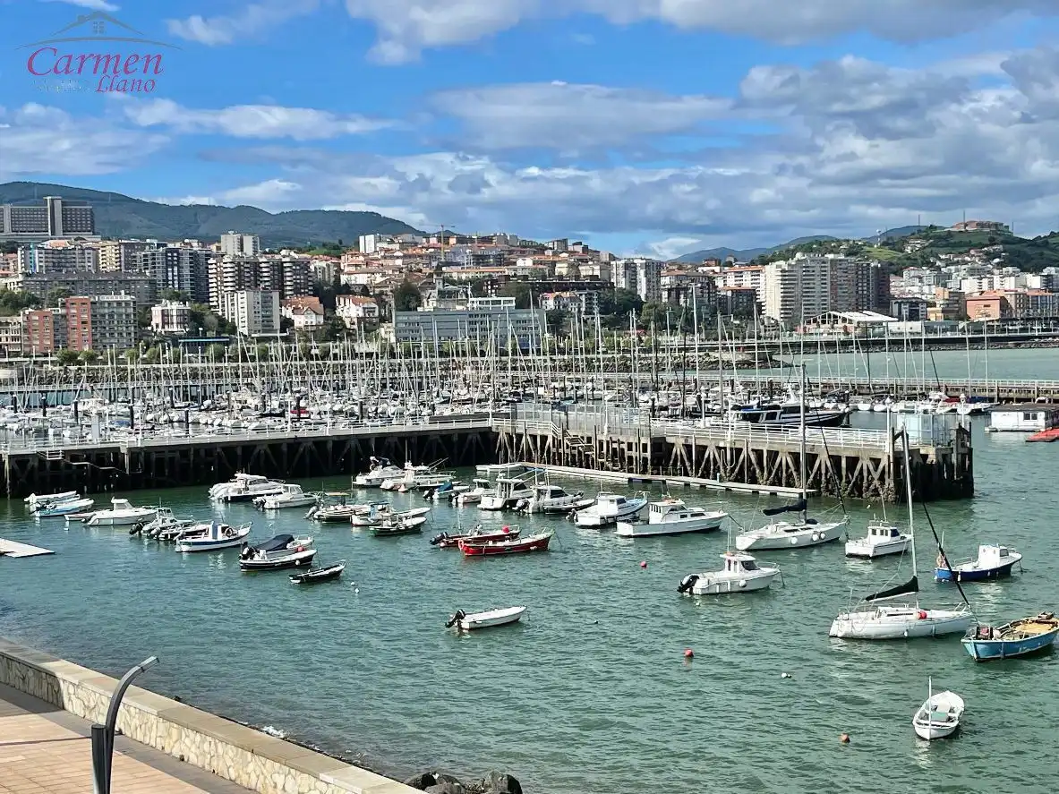 Vista exterior de Dúplex en venta en Getxo  con Calefacción, Terraza y Trastero
