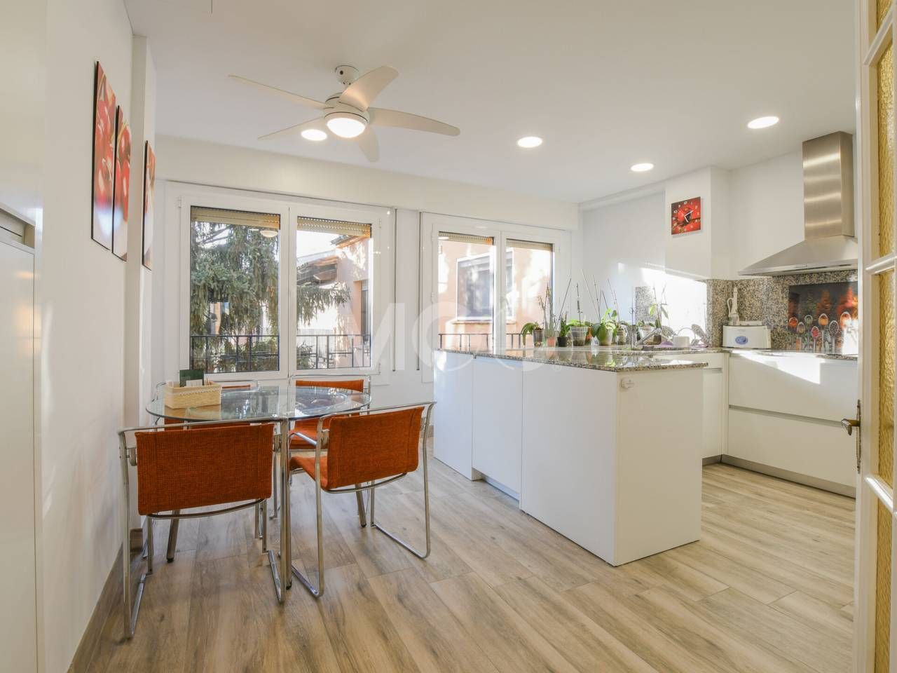 Kitchen of Duplex for sale in Manlleu  with Air Conditioner, Heating and Parquet flooring