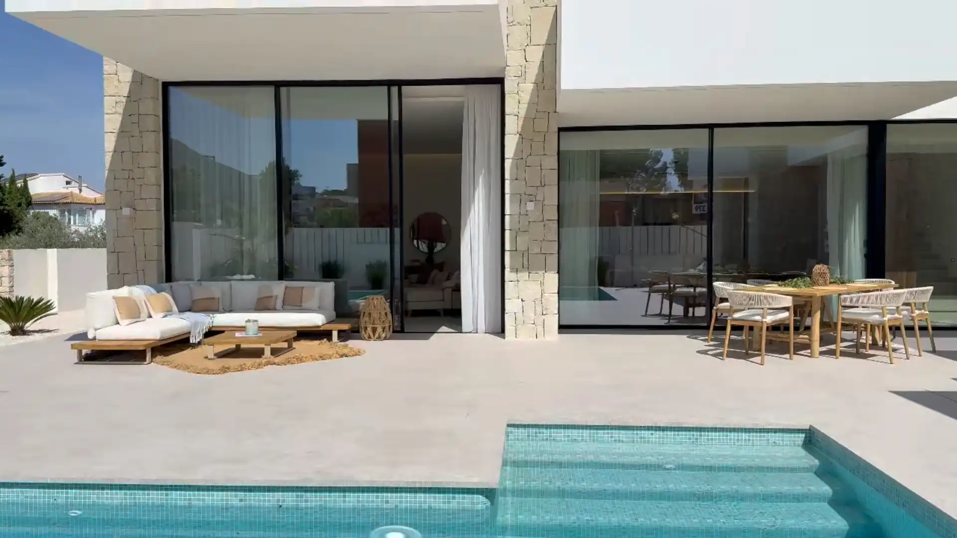 Terrassa de Casa o xalet en venda en Dénia amb Aire condicionat, Calefacció i Jardí privat