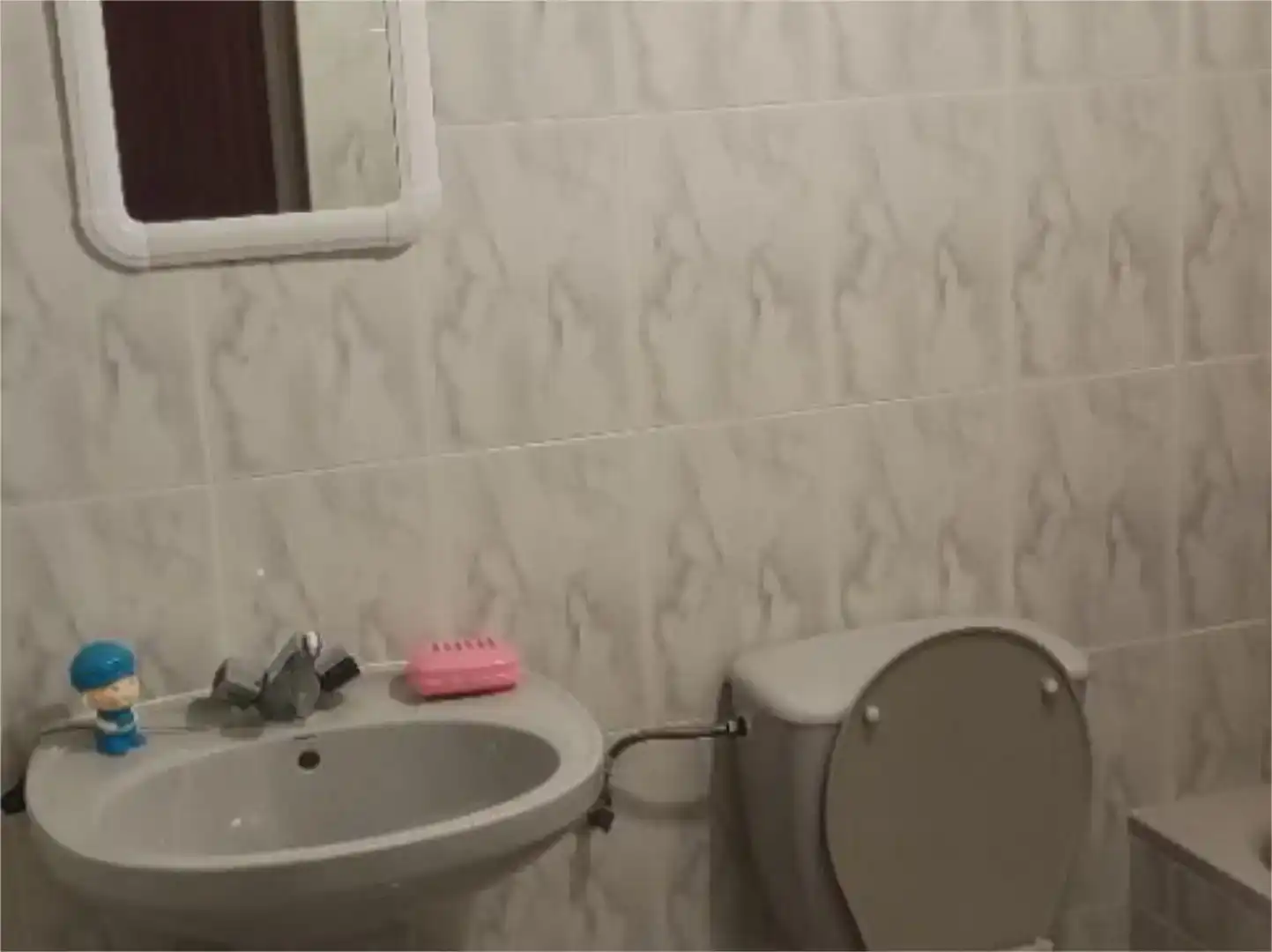 Baño de Piso en venta en Piedrahíta con Amueblado