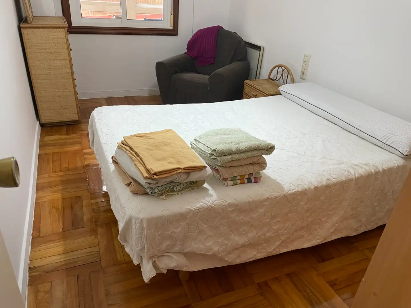 Bedroom of Flat for sale in Vigo   with Heating, Parquet flooring and Terrace