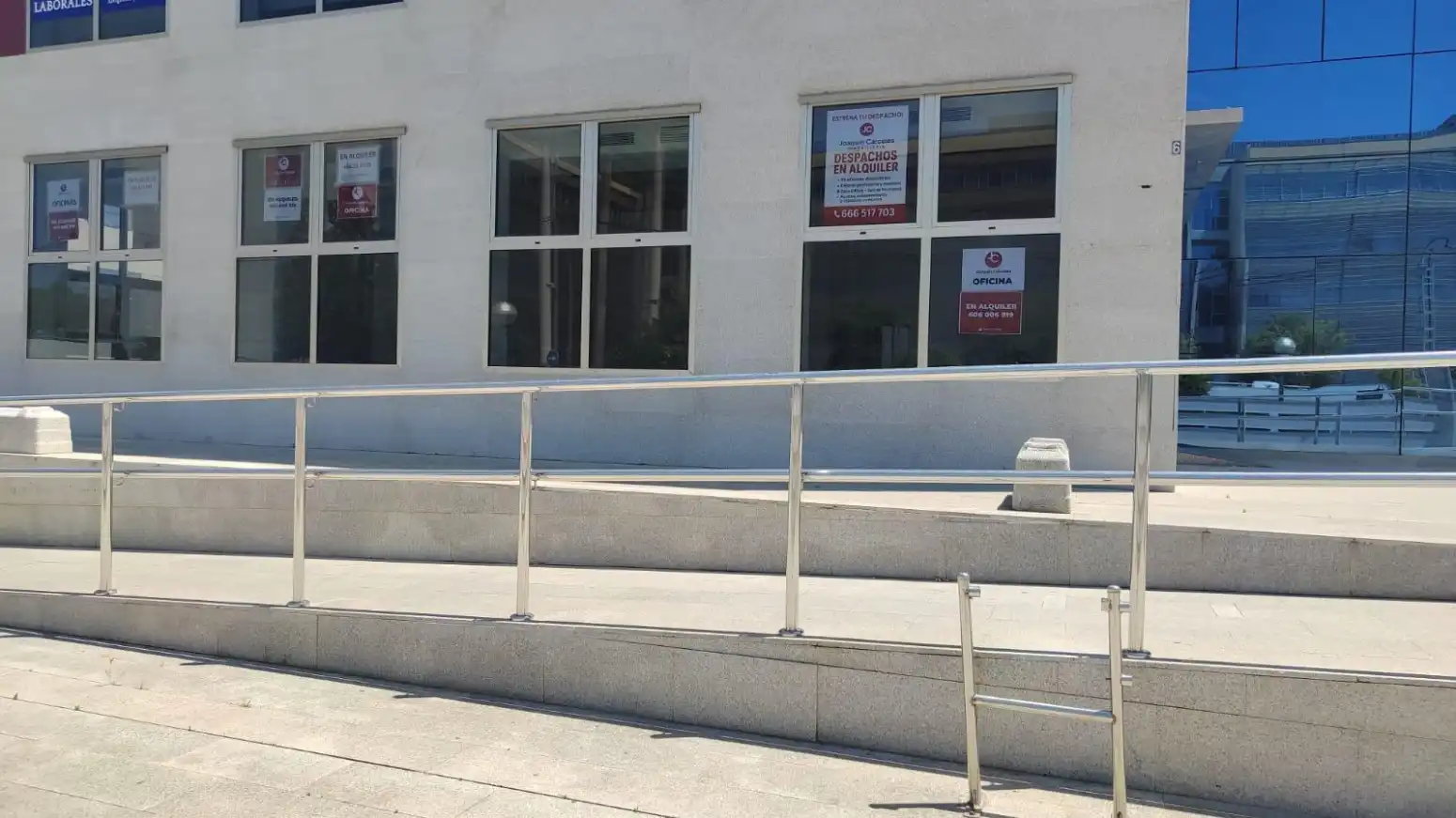 Exterior view of Office for rent in Murcia  with Air Conditioner and Furnished
