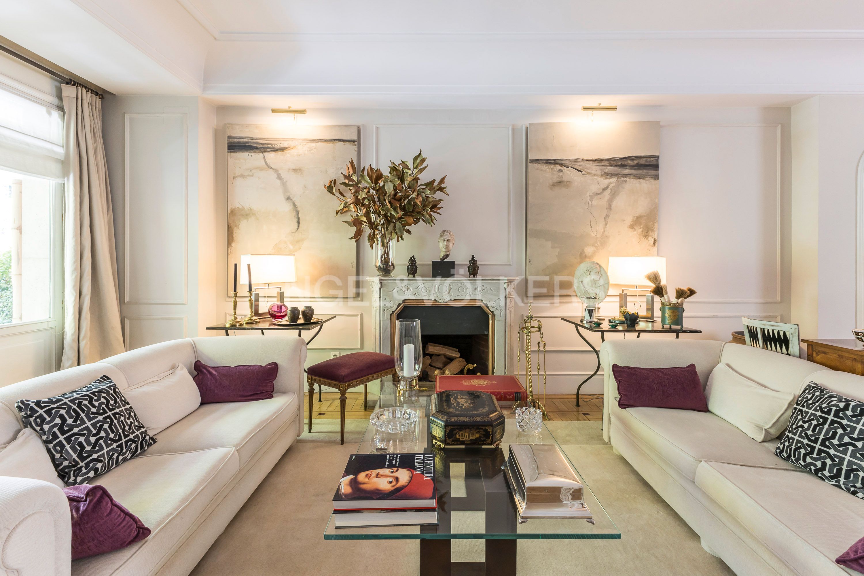 Living room of Apartment for sale in  Madrid Capital  with Air Conditioner, Heating and Terrace