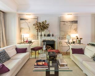 Living room of Apartment for sale in  Madrid Capital  with Air Conditioner, Heating and Terrace