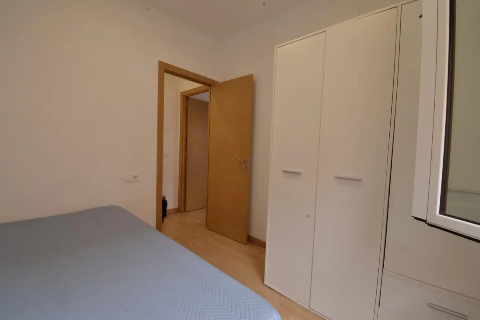 Bedroom of Flat for sale in Oviedo 