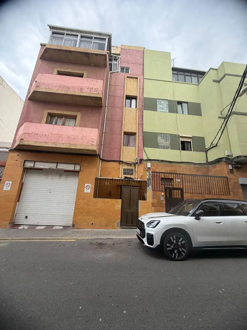 Vista exterior de Piso en venta en Las Palmas de Gran Canaria