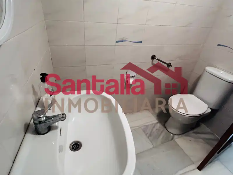 Bathroom of Flat for sale in Almuñécar  with Air Conditioner