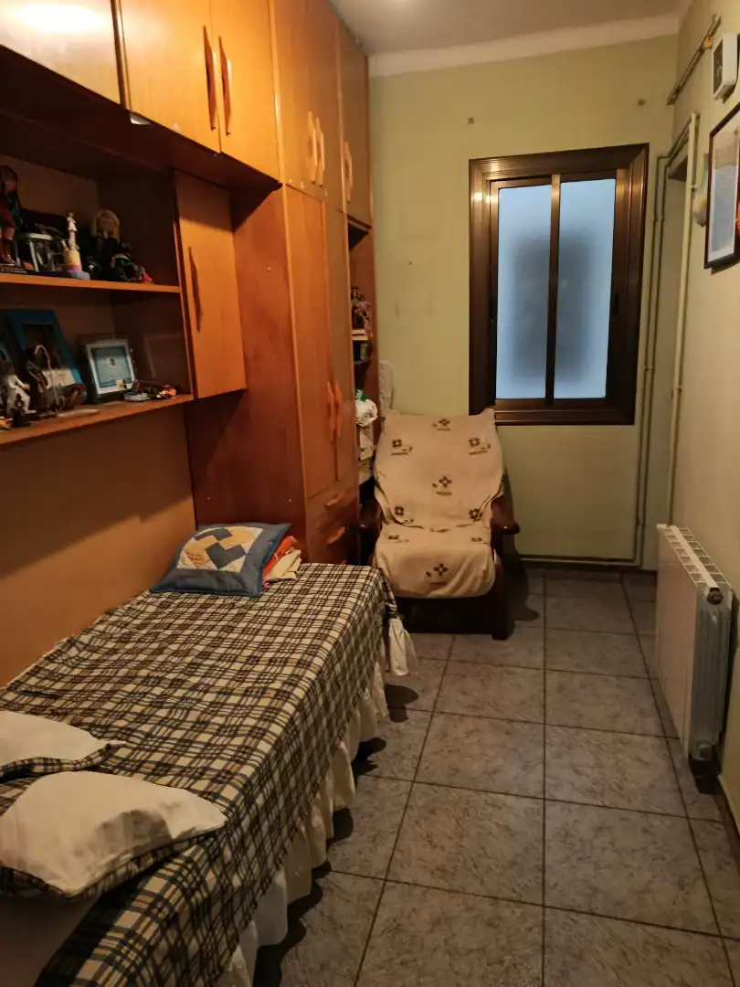 Habitación de Piso en venta en Badalona con Calefacción y Balcón
