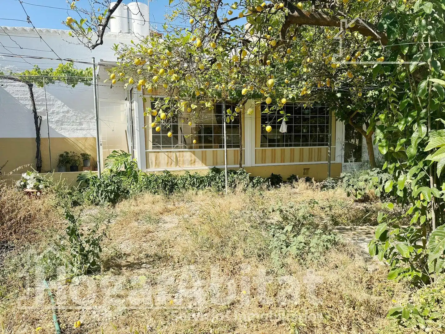 Country house zum Verkauf in Berja mit Terrasse