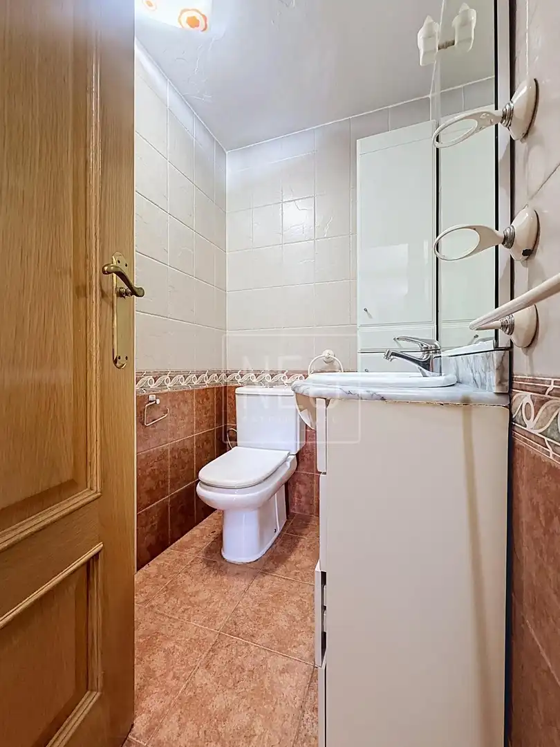 Flat with terrace for sale in Calle LUZ CASANOVA, imagen 24