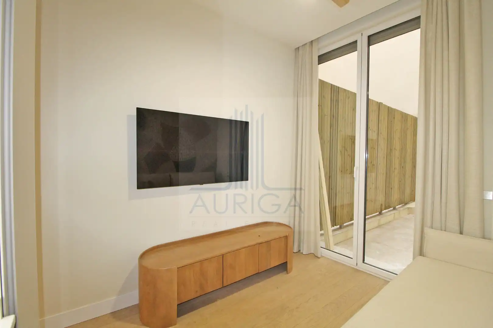 Living room of Office for sale in Madrid  with Air Conditioner, Heating and Terrace