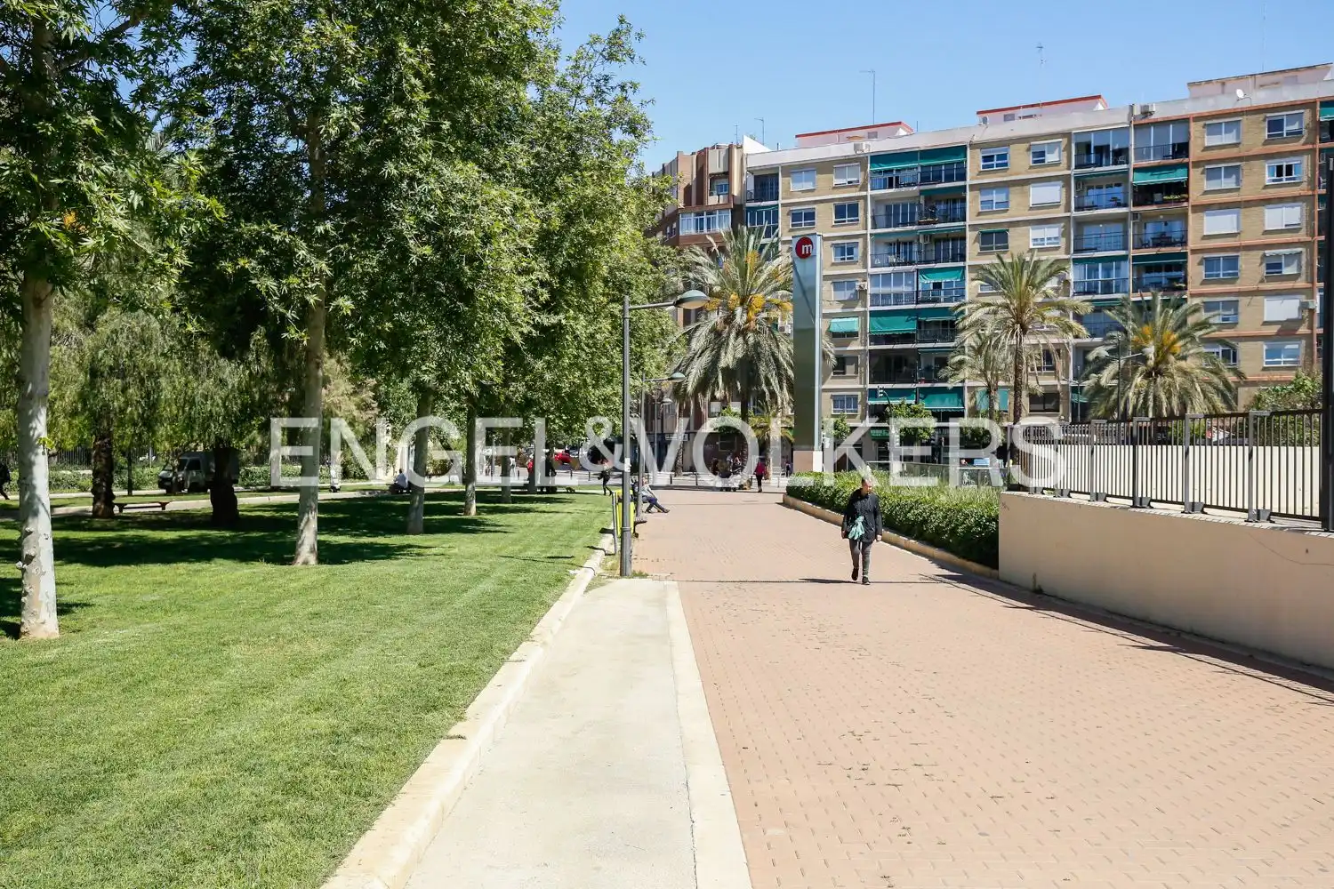 Exterior view of Flat for rent in Camins al Grau
