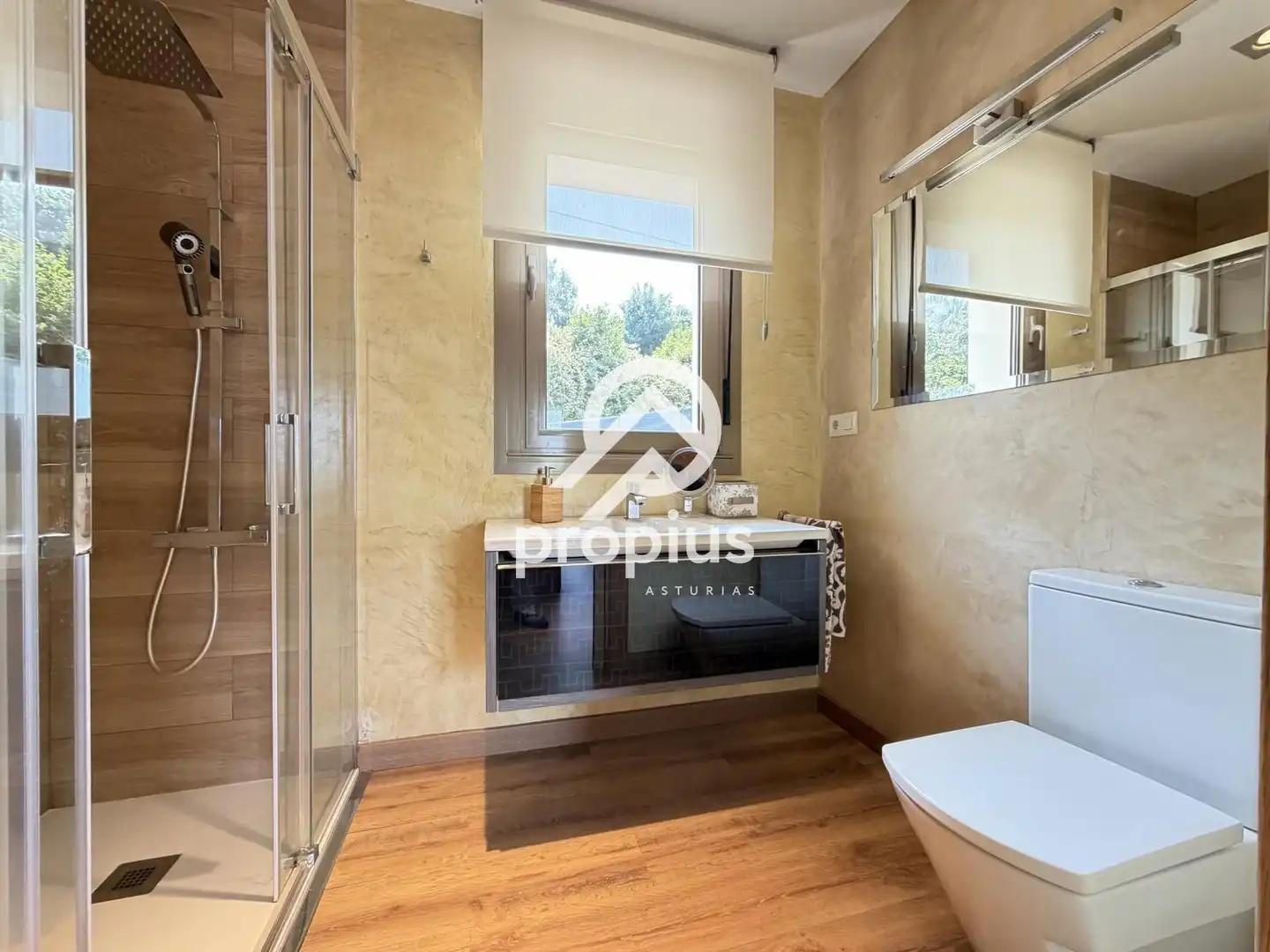 Baño de Casa o chalet en venta en Cangas de Onís con Calefacción, Terraza y Trastero