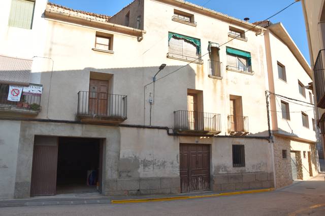 Casa-chalet en Venta en Valjunquera