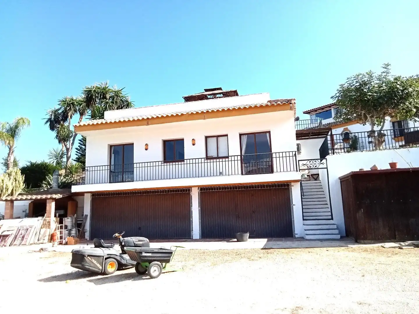 Vista exterior de Finca rústica en venda en Mijas amb Terrassa, Traster i Piscina