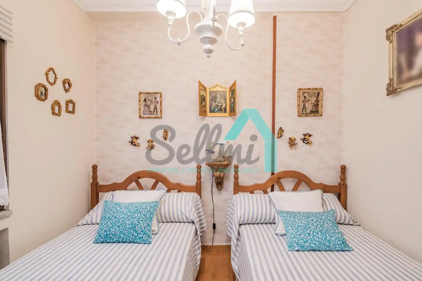 Habitación de Piso en venta en Mieres (Asturias) con Calefacción y Parquet
