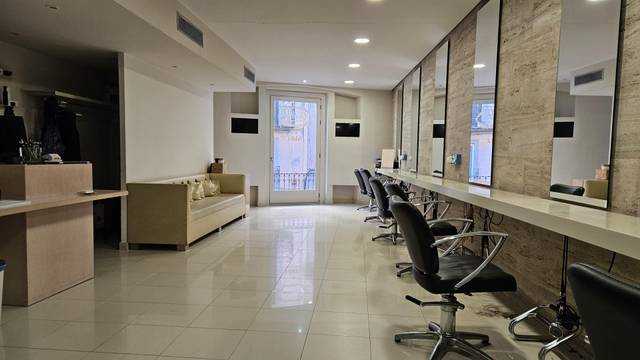 Local comercial en Alquiler en Nou, 4 en Centre