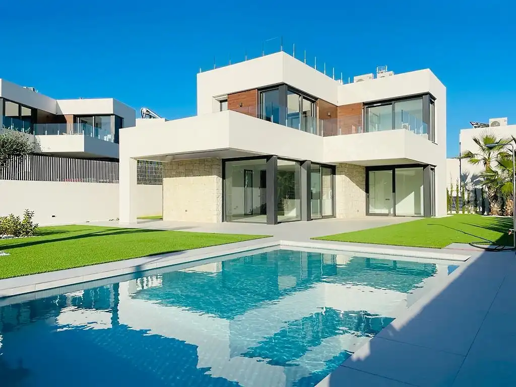 Villa avec piscine à vendre à Golf Bahía, imagen 3