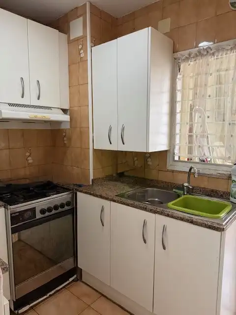 Küche von Wohnung zum Verkauf in Barcelona mit Klimaanlage und Balkon