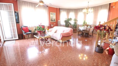DUPLEX CASC ANTIC 300 M2  5 HABITACIONES  CON TERRAZAS