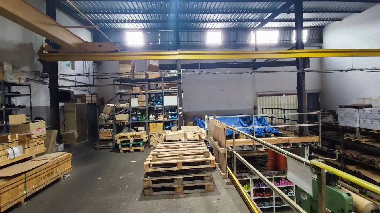 Nave industrial en venta en Vallirana