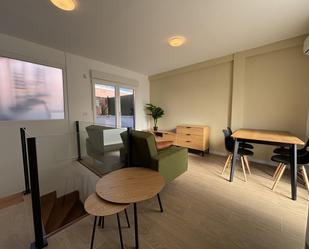 Sala d'estar de Pis de lloguer en  Madrid Capital amb Aire condicionat, Terrassa i Traster