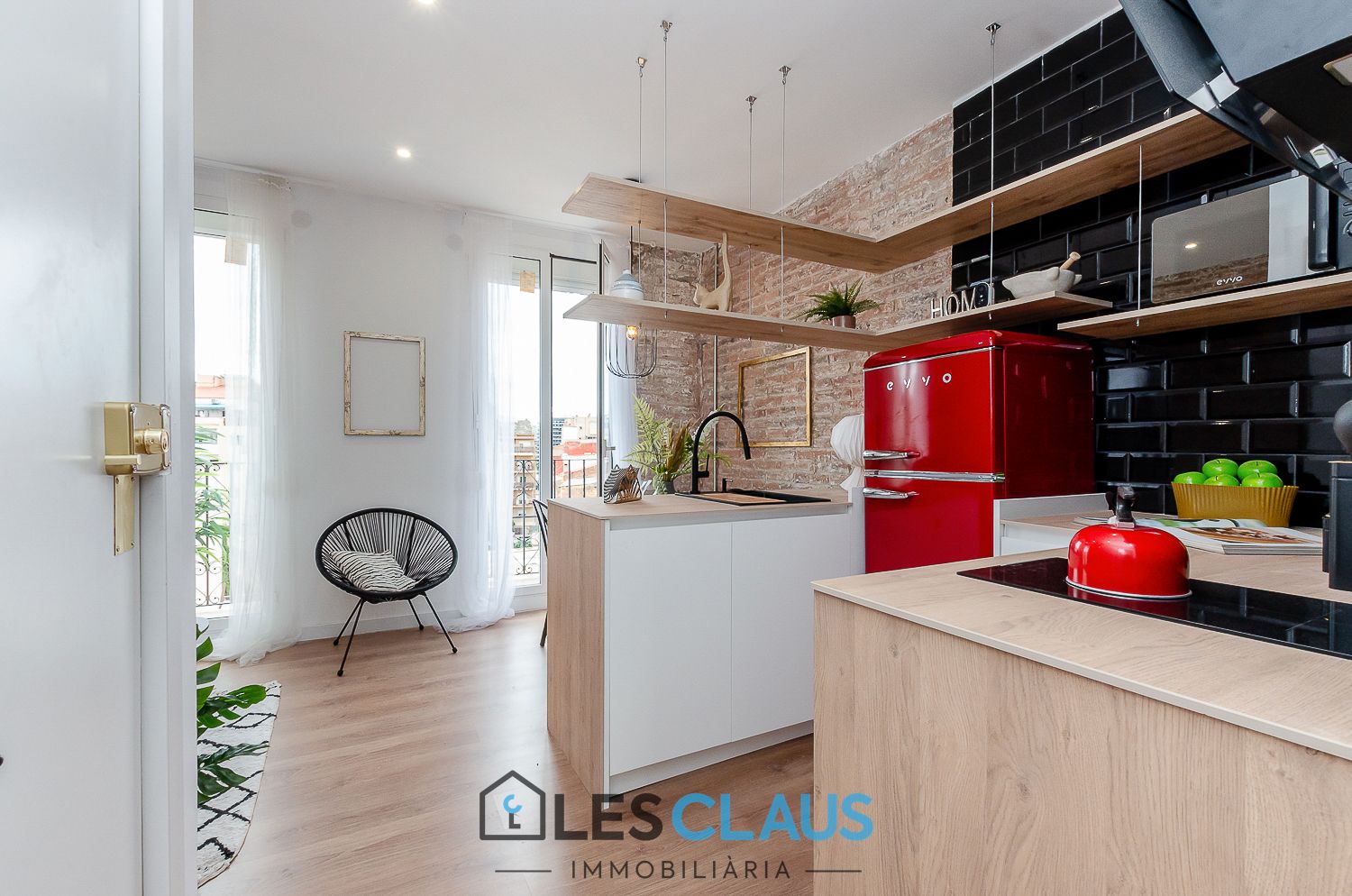 Cuina de Pis en venda en  Barcelona Capital amb Aire condicionat, Moblat i Forn