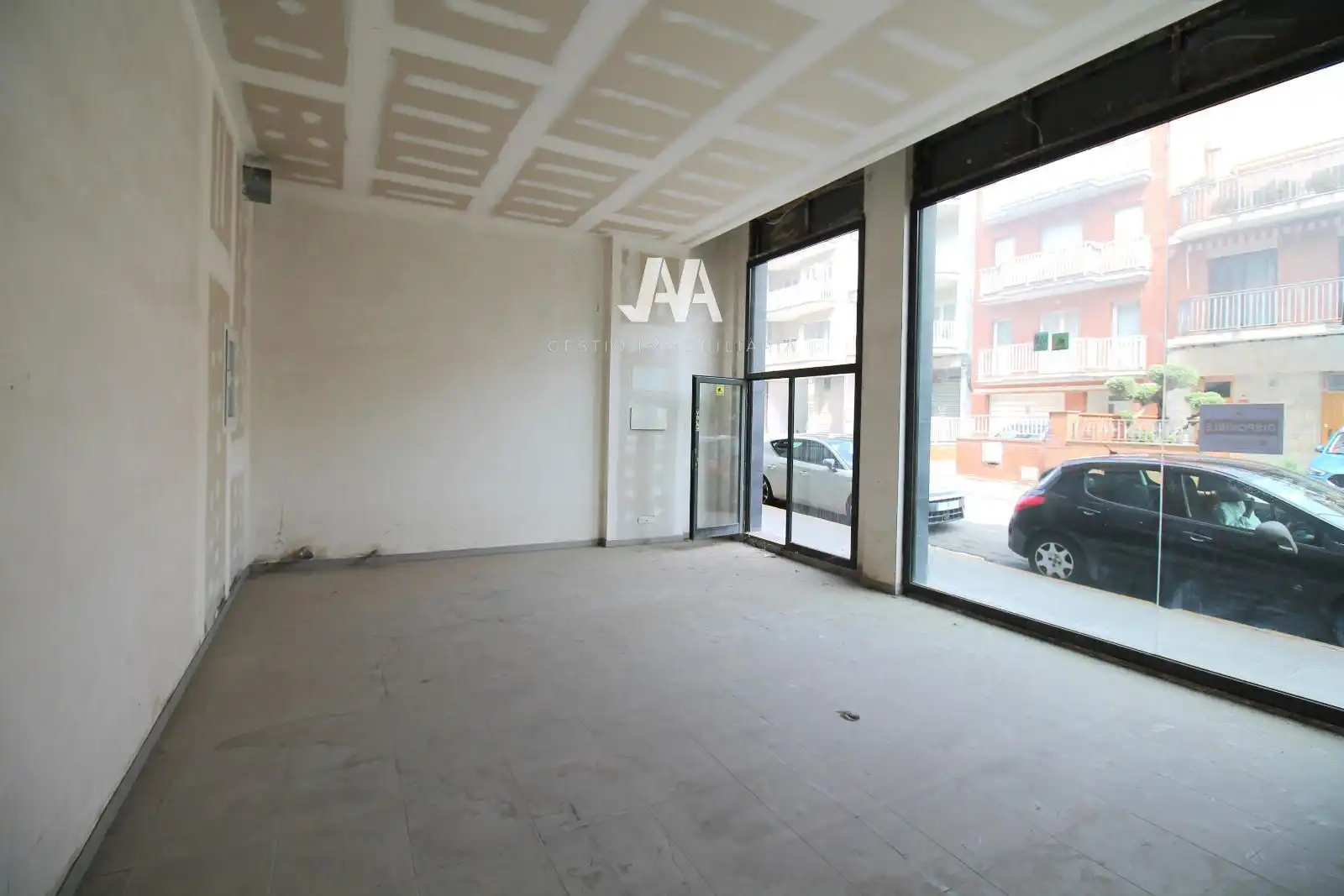 Local comercial en venda a Sant Joan Baptista 50