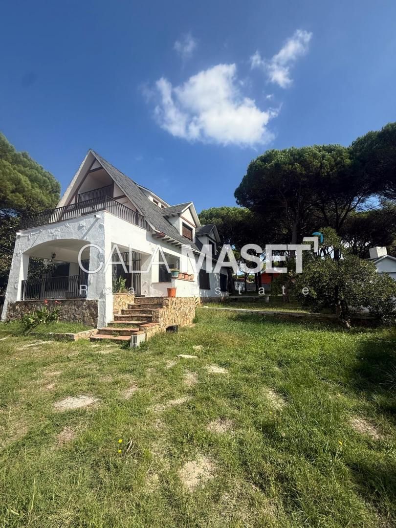 Casa o xalet en venda a Canigó, 562, Centre