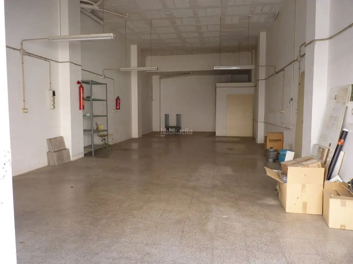 Local comercial en venta en Carrer de Tenor Viñas 3, imagen 2