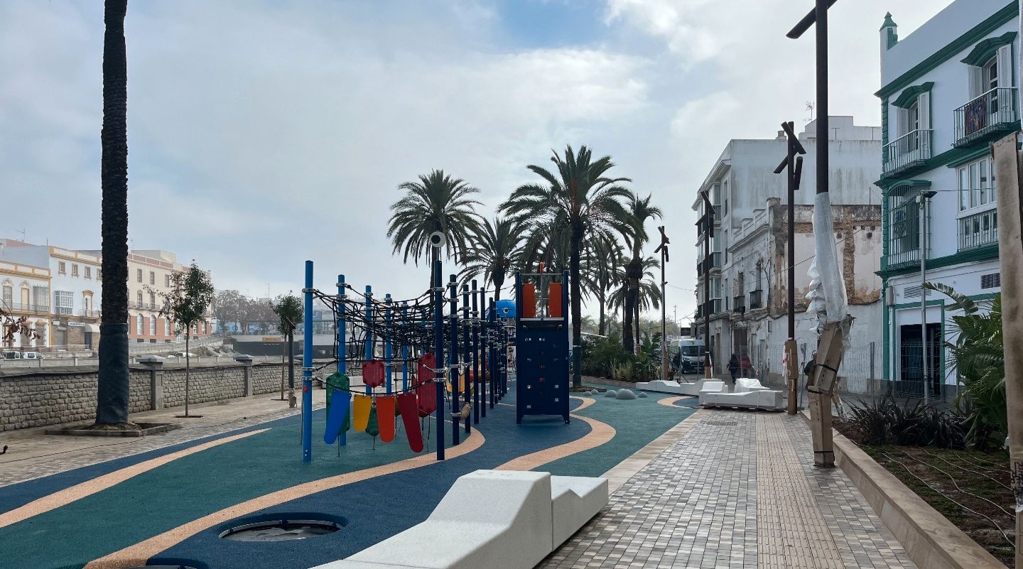 Vista exterior de Pis en venda en Chiclana de la Frontera amb Aire condicionat, Calefacció i Balcó