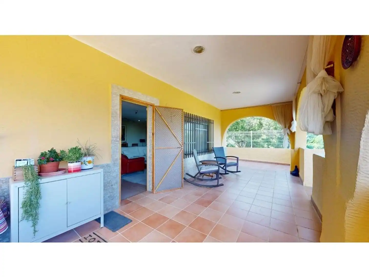 Vista exterior de Casa o xalet en venda en Riba-roja de Túria amb Aire condicionat, Calefacció i Jardí privat