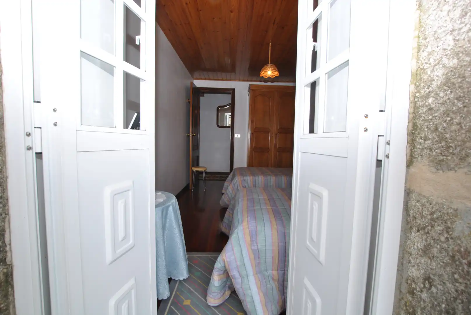 Habitación de Casa adosada en venta en A Arnoia con Terraza, Trastero y Horno