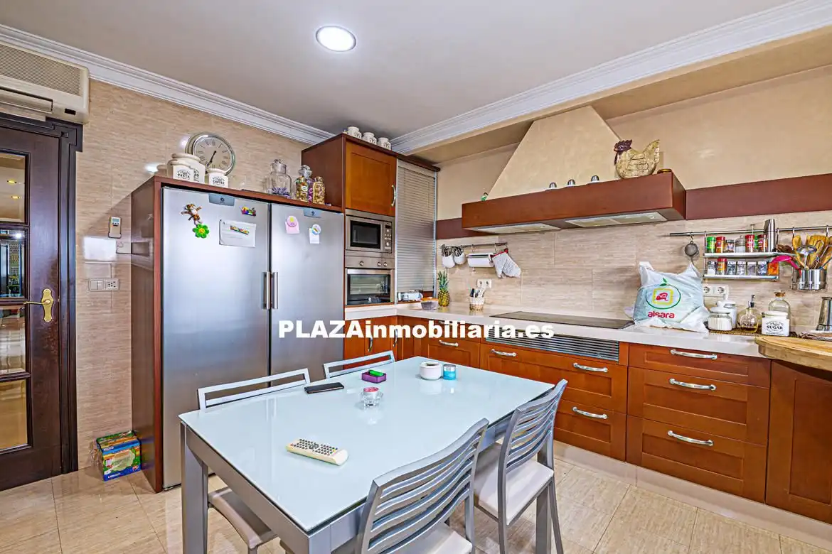Cocina de Casa o chalet en venta en Lucena con Aire acondicionado, Trastero y Piscina