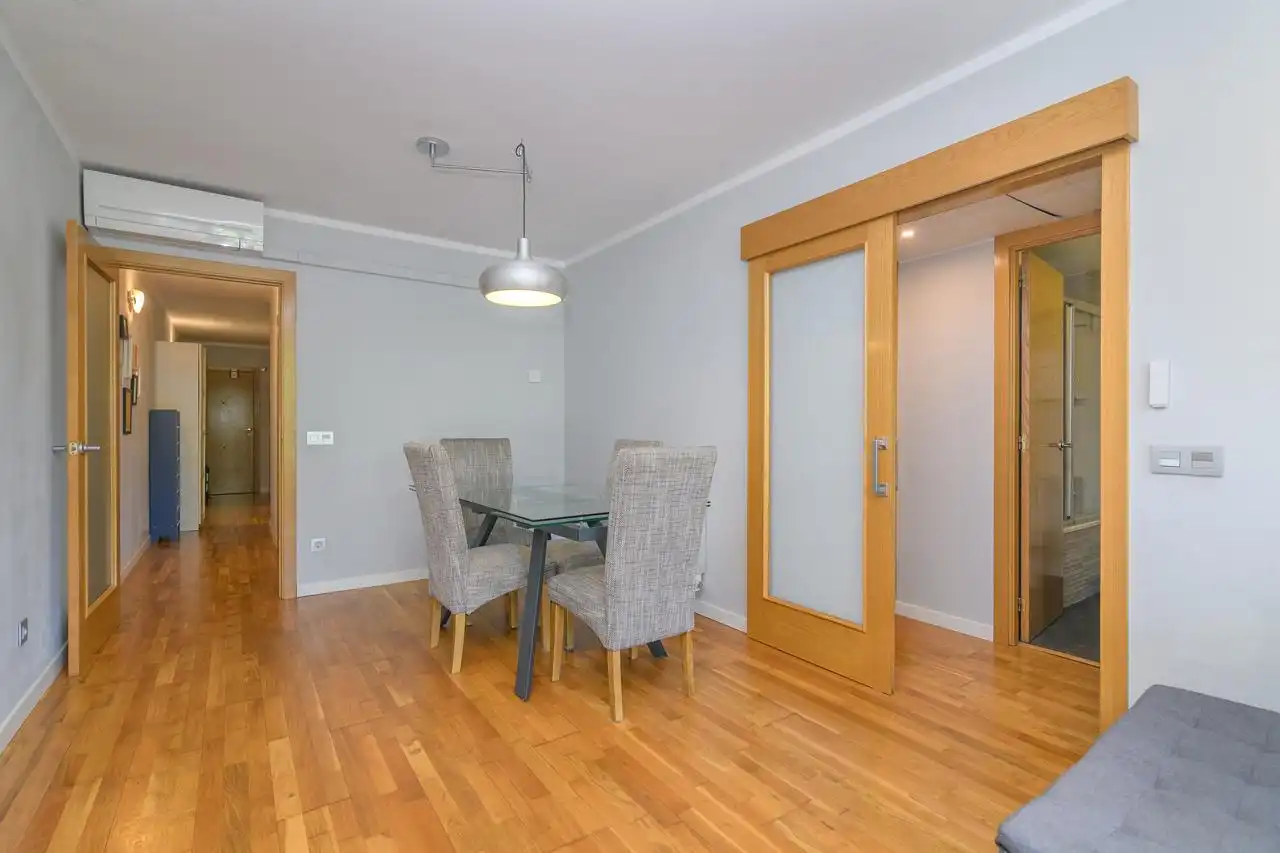 Menjador de Pis en venda en Barcelona amb Aire condicionat, Calefacció i Parquet