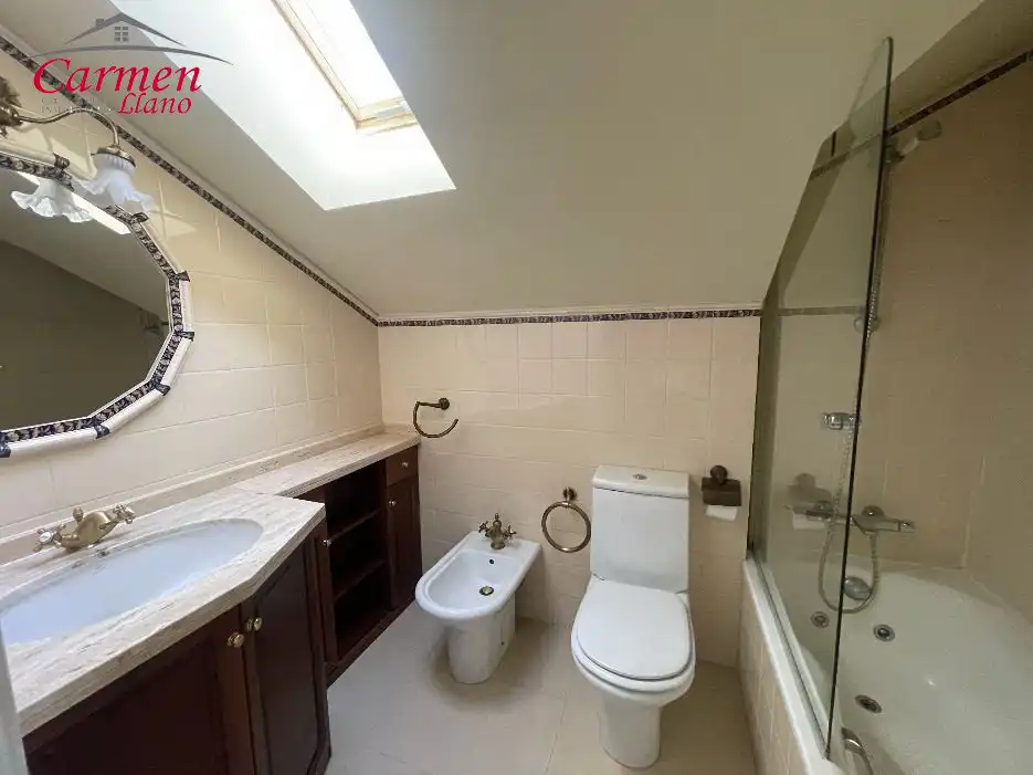 Baño de Piso en venta en Getxo  con Calefacción, Terraza y Trastero