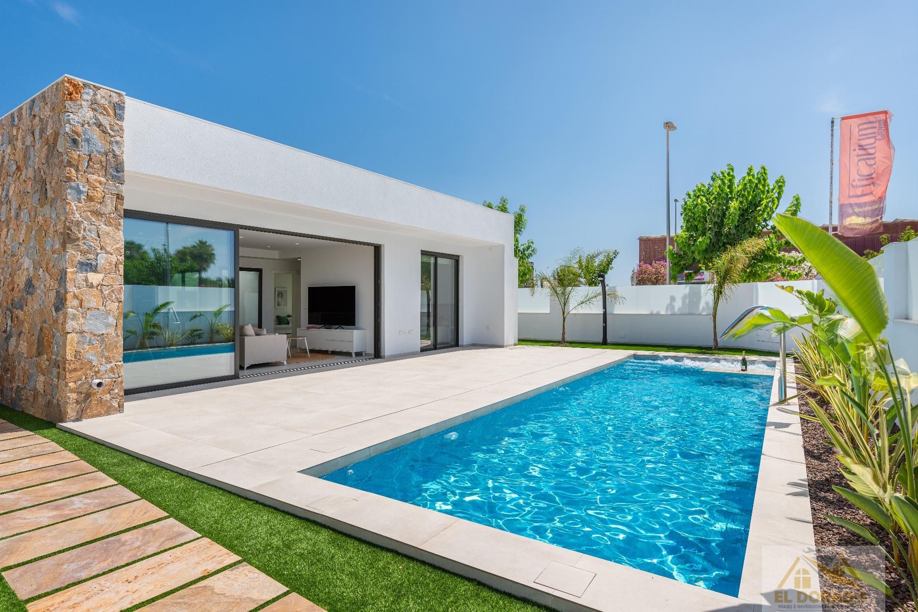 Swimming pool of House or chalet for sale in San Javier  with Air Conditioner, Heating and Swimming Pool